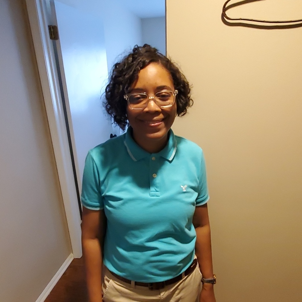 Meet your Posher, Lisa